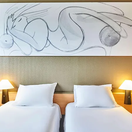 Hotel Ibis Paris Porte De Montreuil 3*