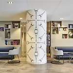 Ibis Paris Porte De 3*