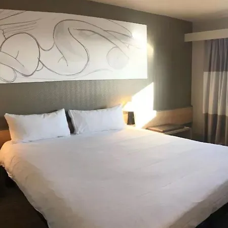 Ibis Paris Porte De Montreuil (Seine-Saint-Denis)
