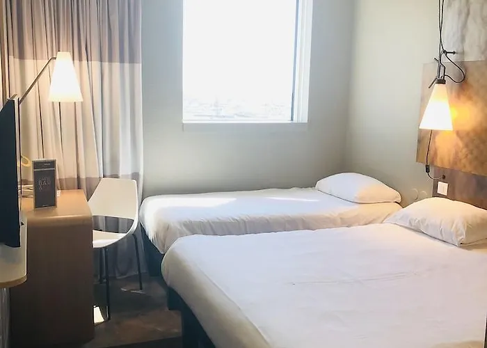 ホテル イビス パリ ポルト ドゥ