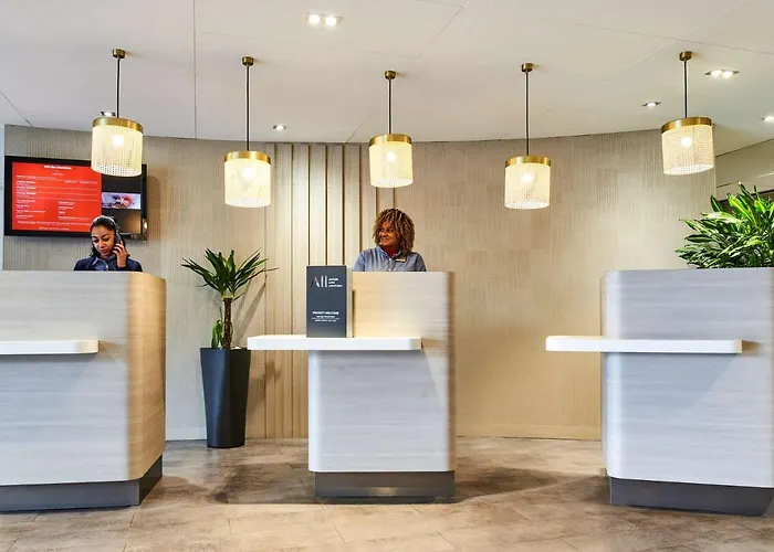 イビス パリ ポルト ドゥ モントルイユ