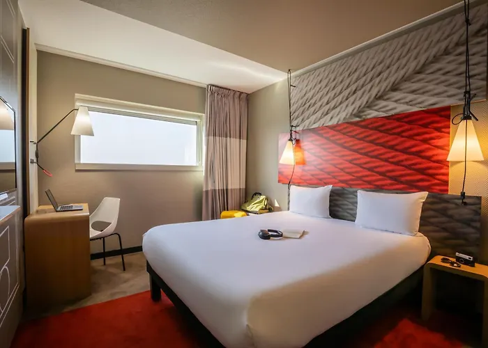 イビス パリ ポルト ドゥ 3*