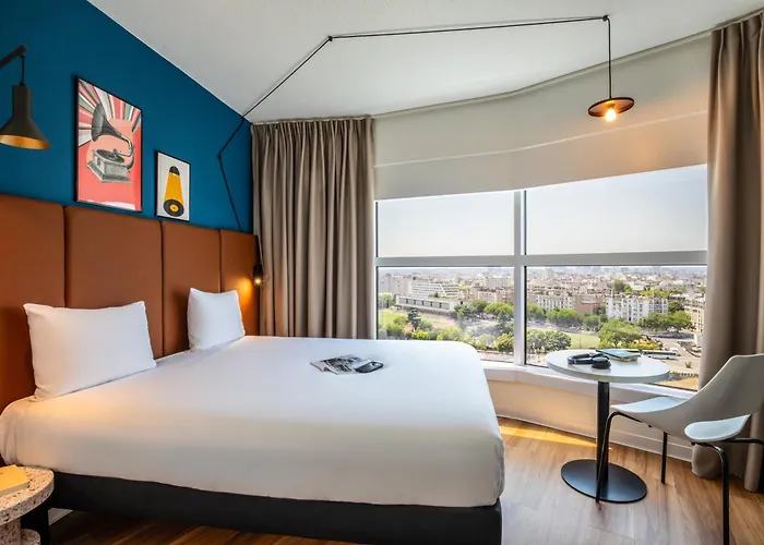 ホテル イビス パリ ポルト ドゥ