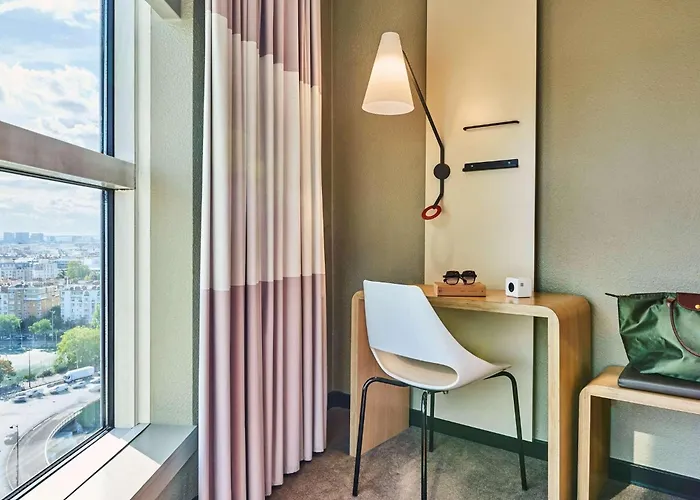 イビス パリ ポルト ドゥ 3* モントルイユ