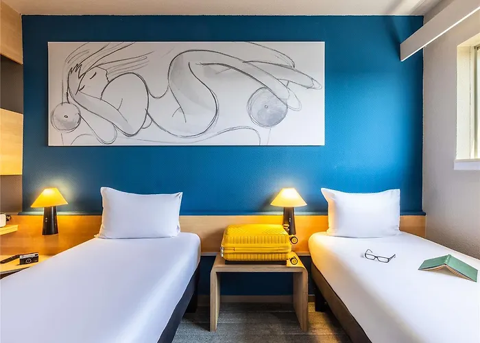 イビス パリ ポルト ドゥ 3* モントルイユ