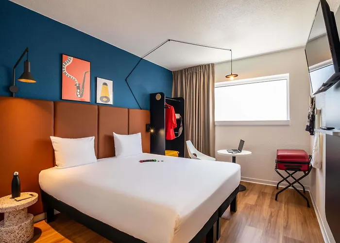 Ibis Paris Porte De Montreuil (Seine-Saint-Denis)